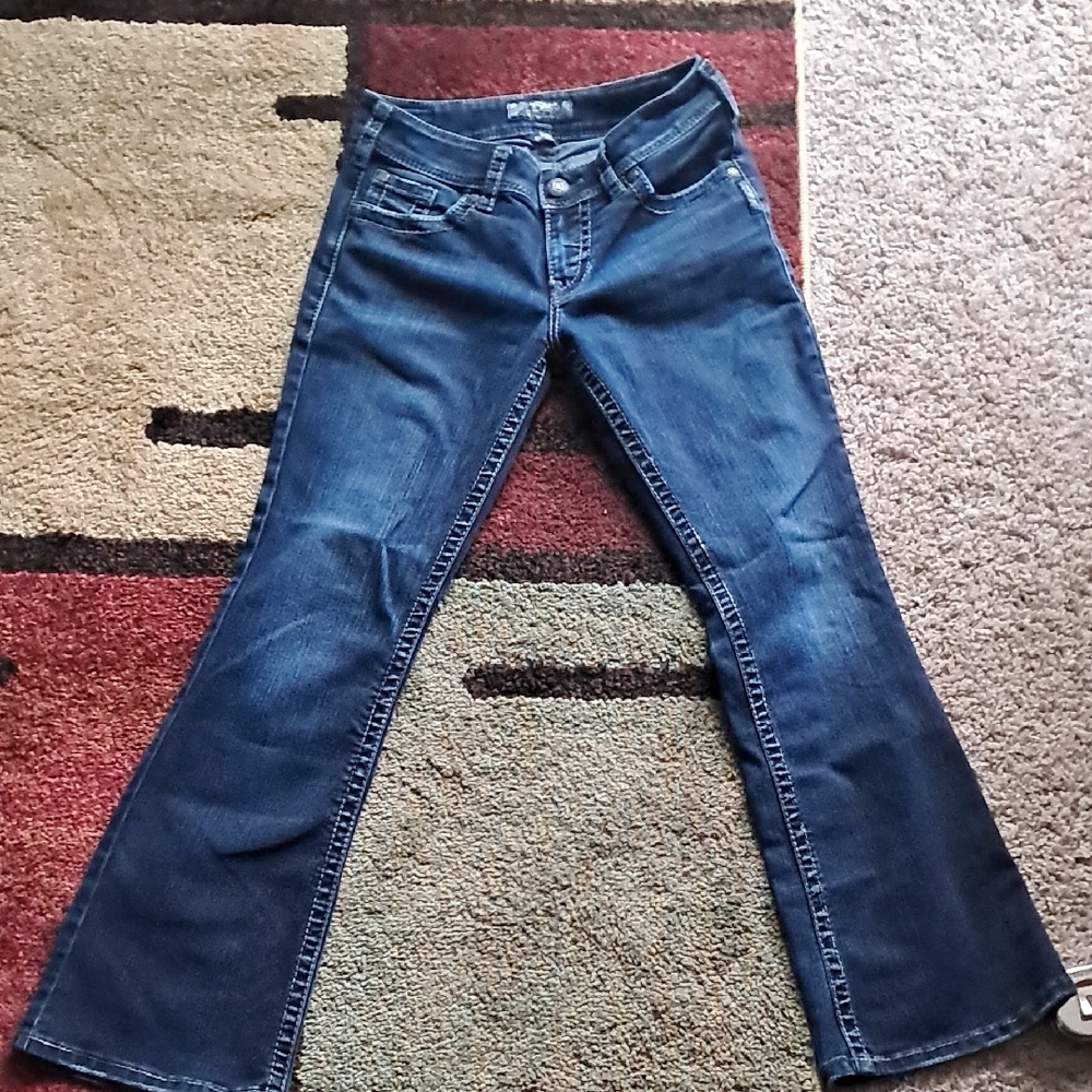 (26) Silver Jeans Boot Cut (26)